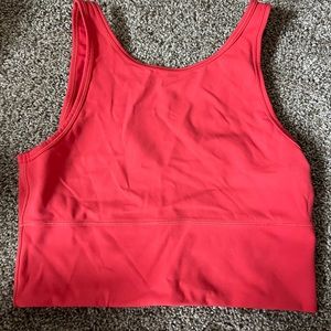 Lululemon sports bra/ crop top.